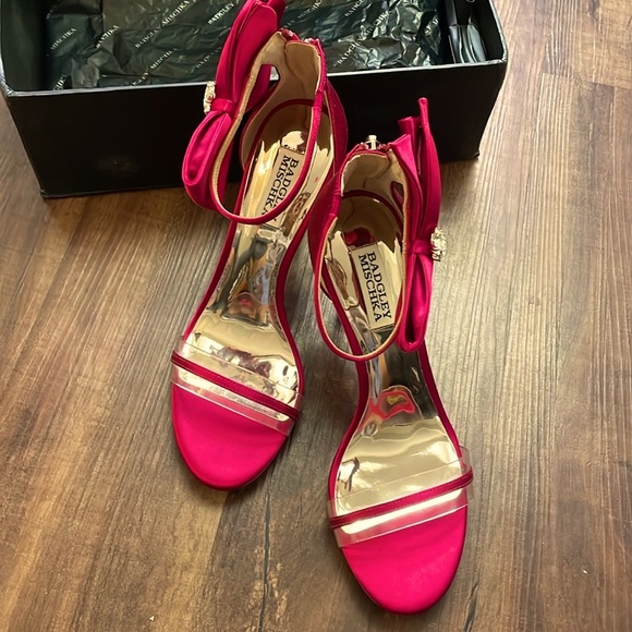 Badgley Mischka Silk Red Heels - Picture 7 of 8